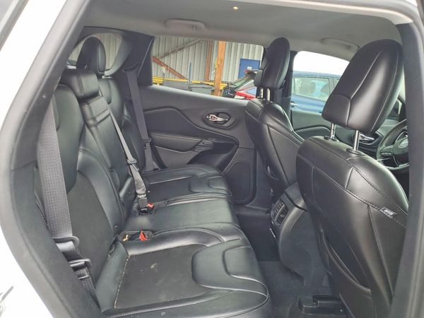 2019 JEEP CHEROKEE LATITUDE PLUS 4X4
