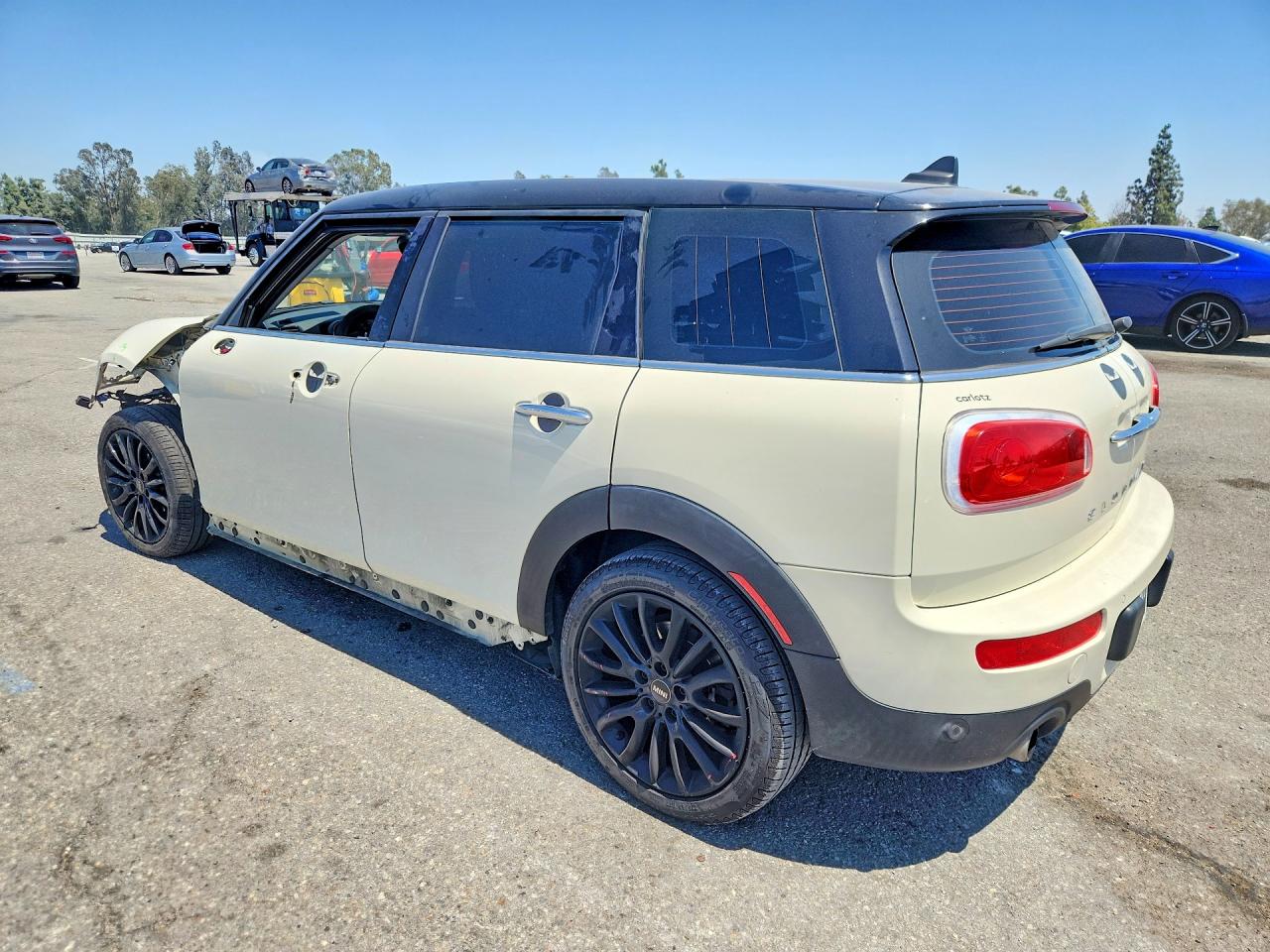 2017 MINI COOPER