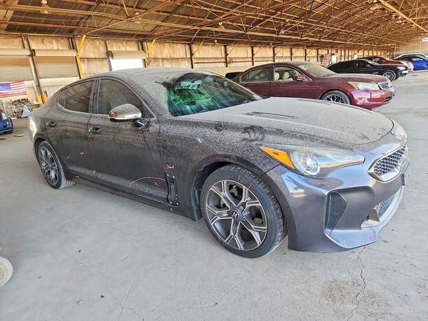 2021 KIA STINGER
