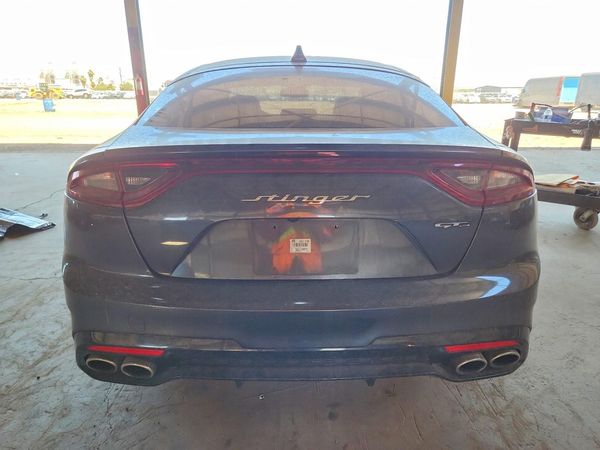 2021 KIA STINGER