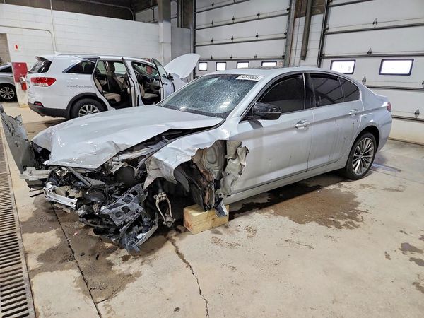 2021 BMW 5 SERIES xDrive — Front 3/4