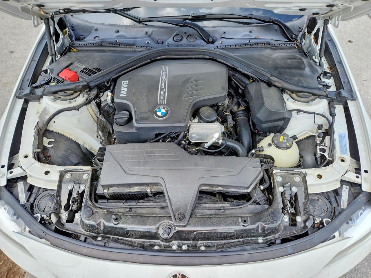 2015 BMW 320