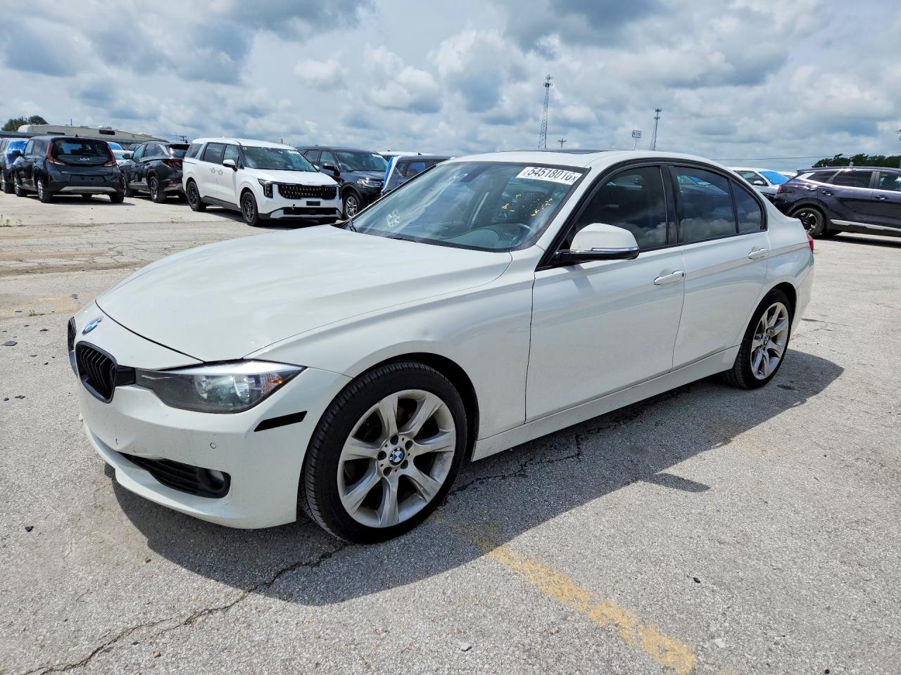 2015 BMW 320