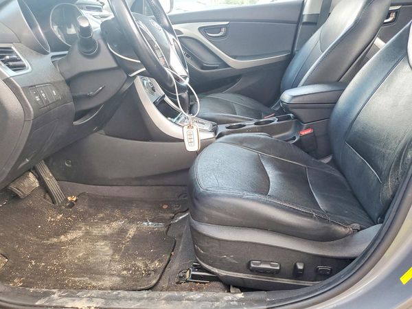 2013 HYUNDAI ELANTRA