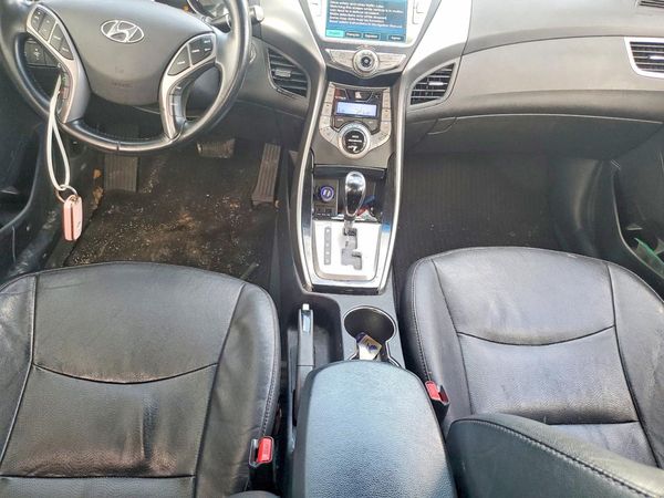 2013 HYUNDAI ELANTRA