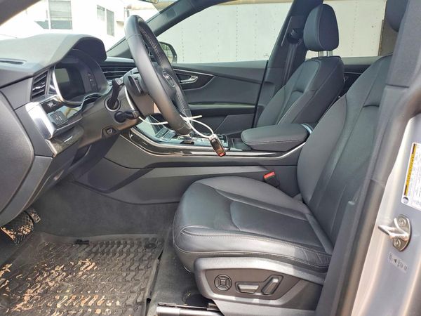 2021 AUDI Q8
