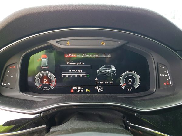 2021 AUDI Q8