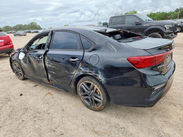 2021 KIA FORTE GT Line