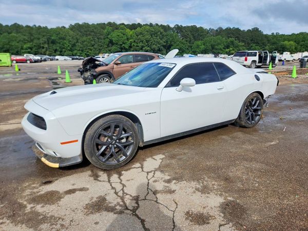 2022 DODGE CHALLENGER R/T — Front 3/4