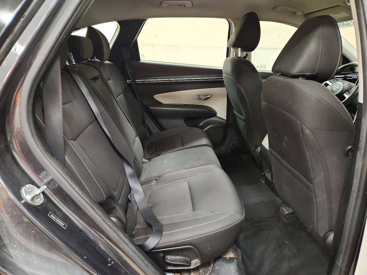 2022 HYUNDAI TUCSON SE
