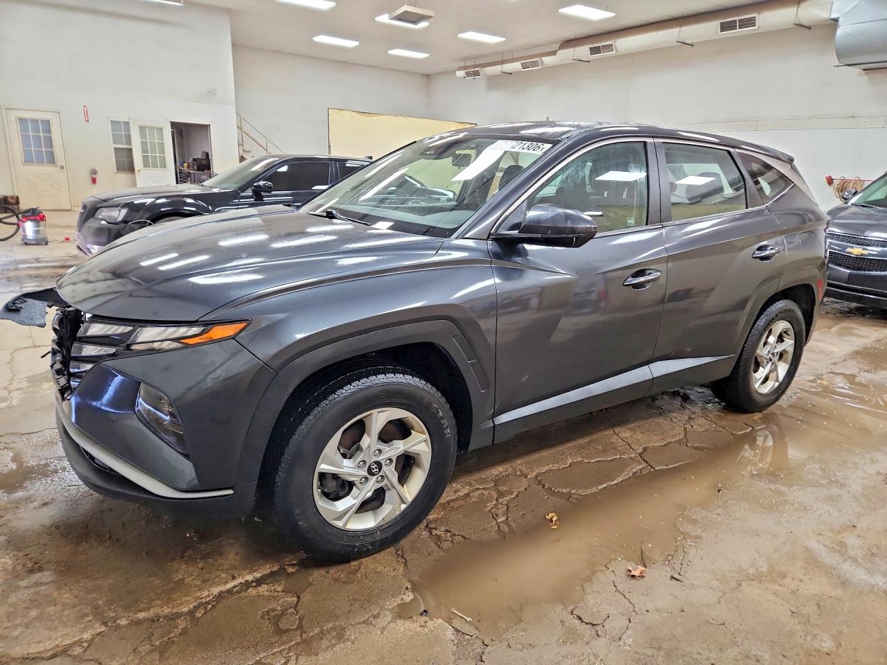 2022 HYUNDAI TUCSON SE
