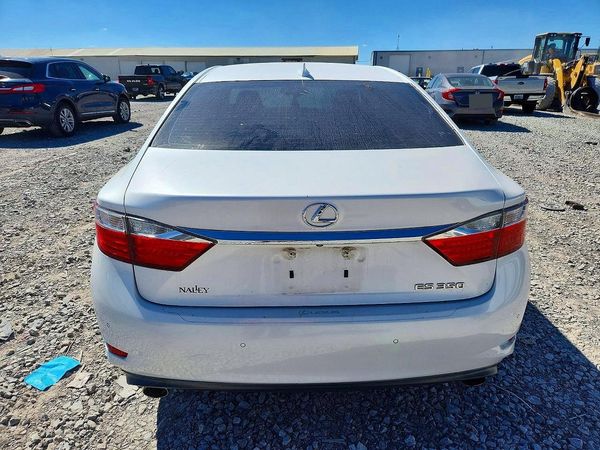 2015 LEXUS ES