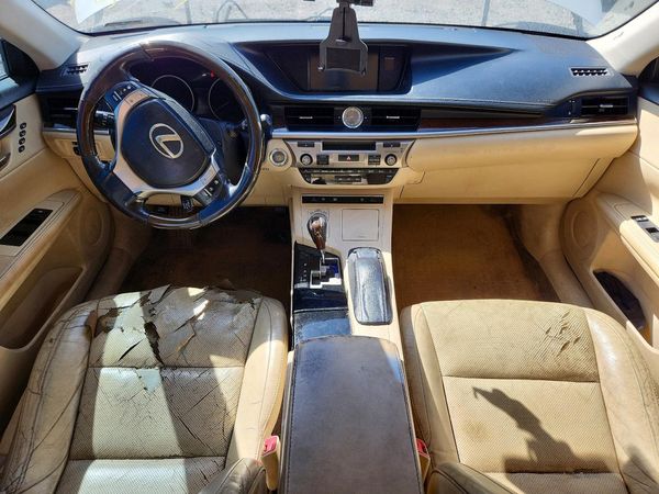 2015 LEXUS ES