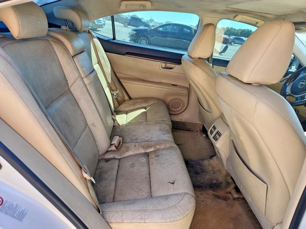 2015 LEXUS ES