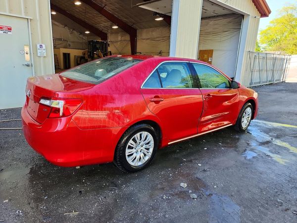 2012 TOYOTA CAMRY