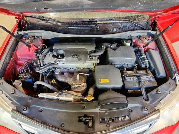 2012 TOYOTA CAMRY