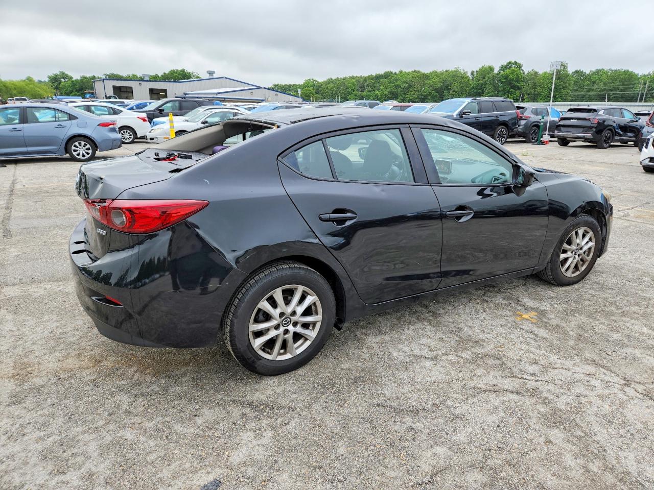 2016 MAZDA 3 SV/Base