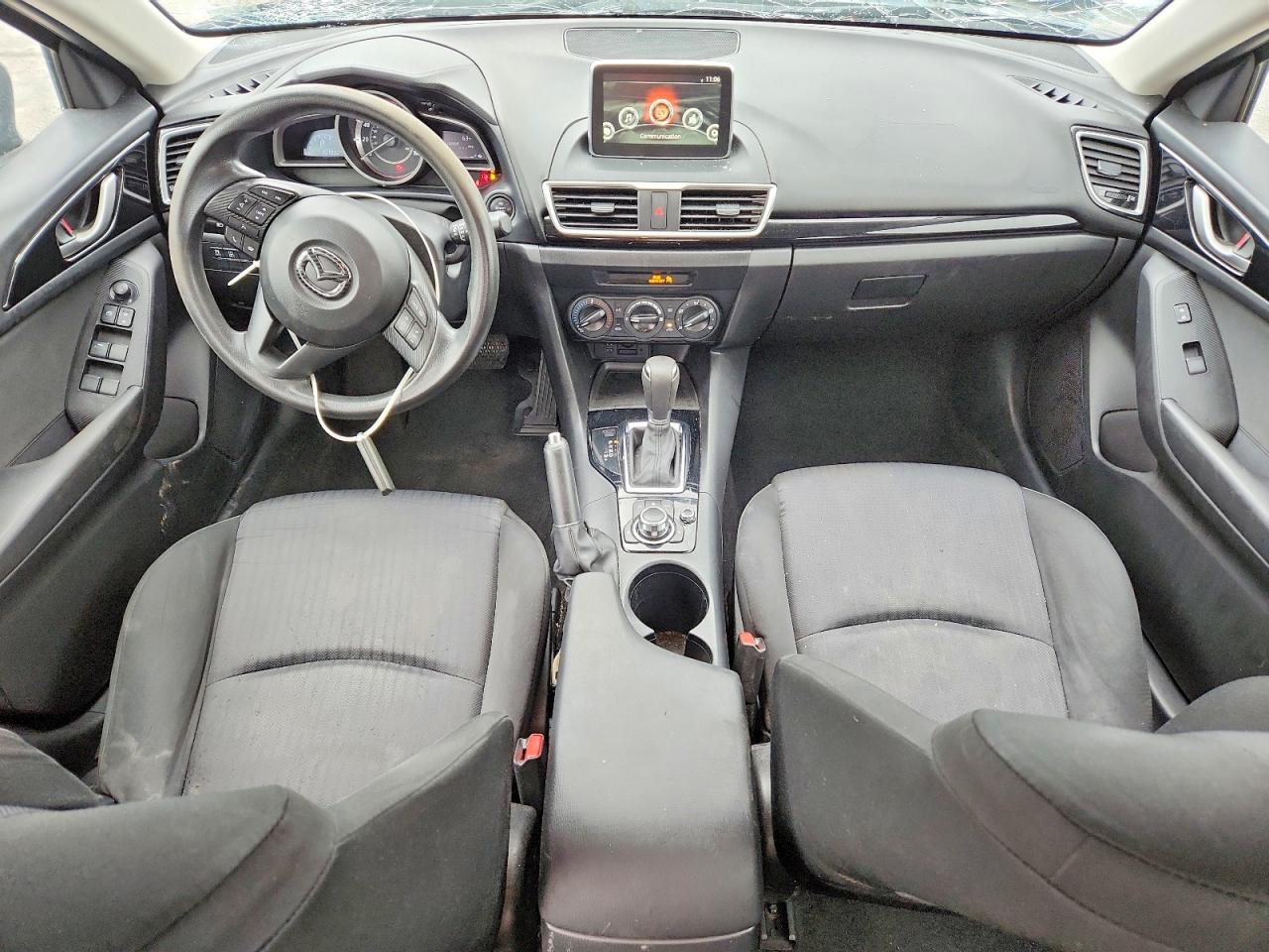 2016 MAZDA 3 SV/Base