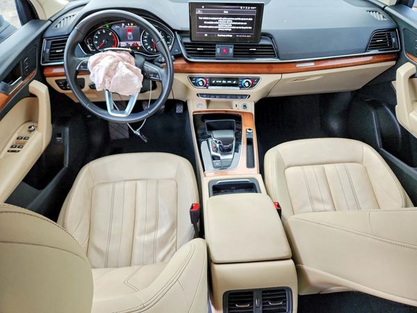 2021 AUDI Q5 quattro Premium
