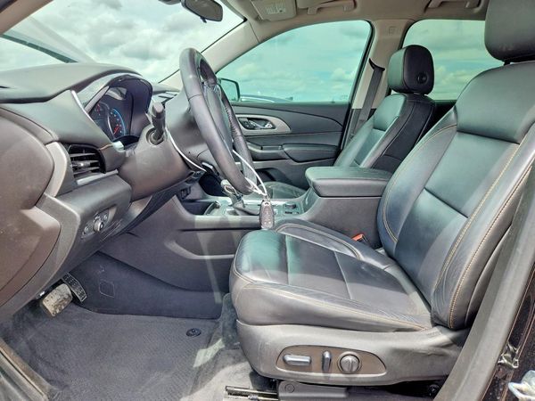 2021 CHEVROLET TRAVERSE LT