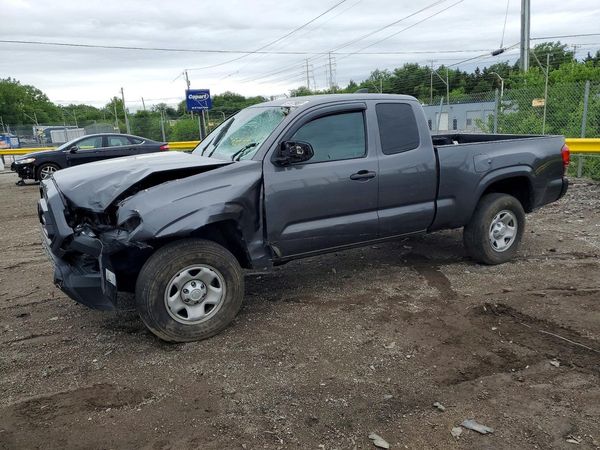 2021 TOYOTA TACOMA SR5