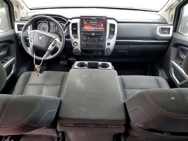 2018 NISSAN TITAN