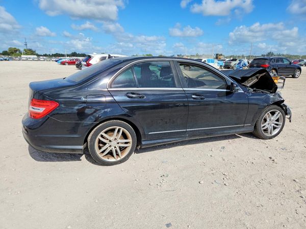 2014 MERCEDES-BENZ C C250
