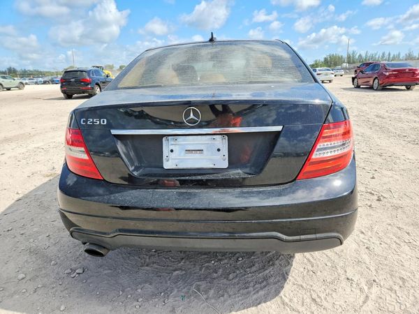 2014 MERCEDES-BENZ C C250