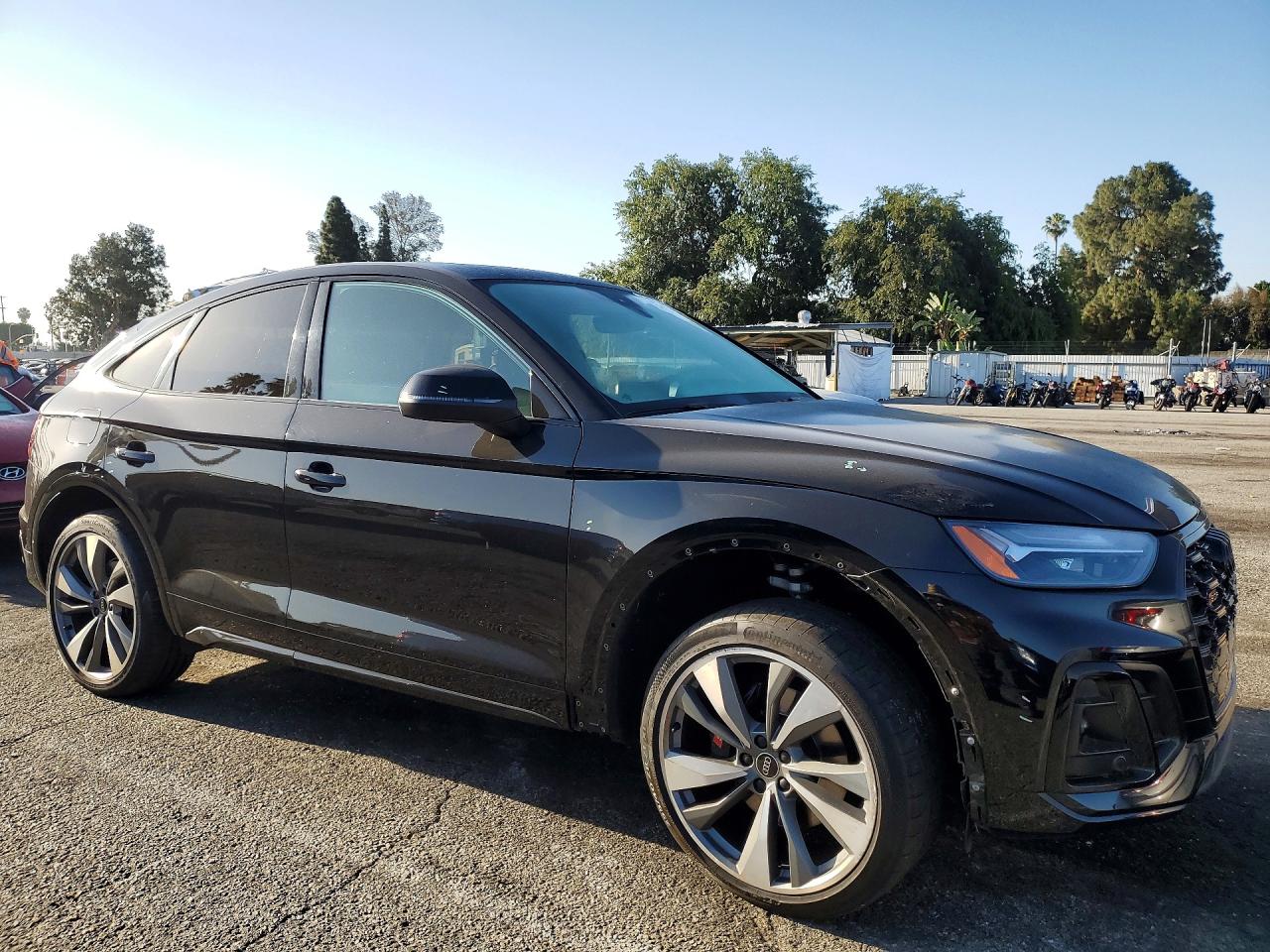 2024 AUDI SQ5 quattro Premium Plus
