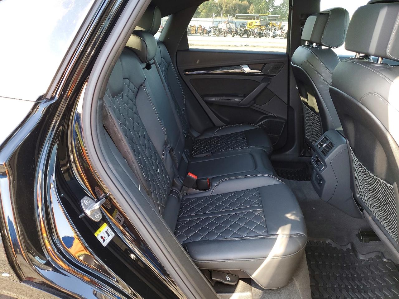 2024 AUDI SQ5 quattro Premium Plus