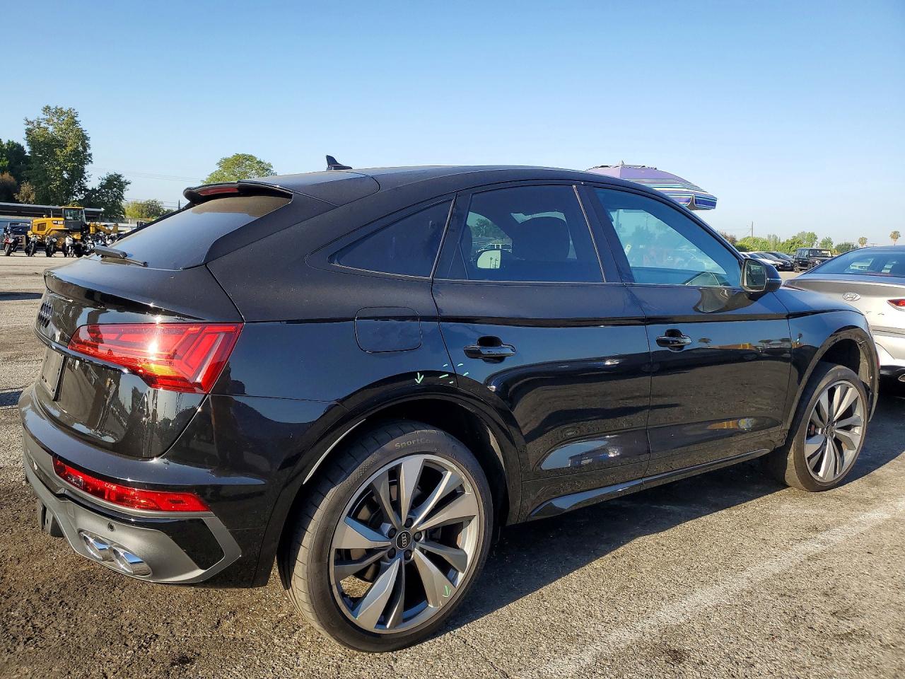 2024 AUDI SQ5 quattro Premium Plus
