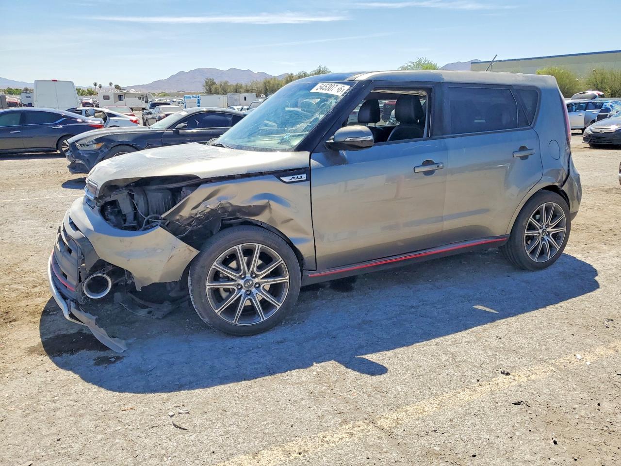 2018 KIA SOUL Exclaim — Front 3/4