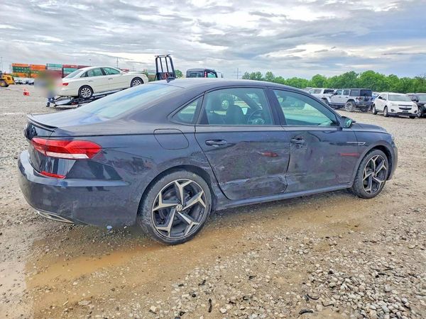 2021 VOLKSWAGEN PASSAT
