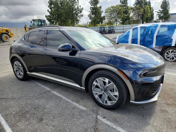 2025 GENESIS GV60 Standard (RWD)