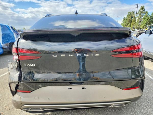 2025 GENESIS GV60 Standard (RWD)