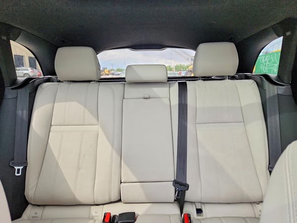 2022 LAND ROVER RANGE ROVER VELAR R-Dynamic S