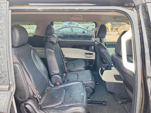 2024 KIA CARNIVAL EX