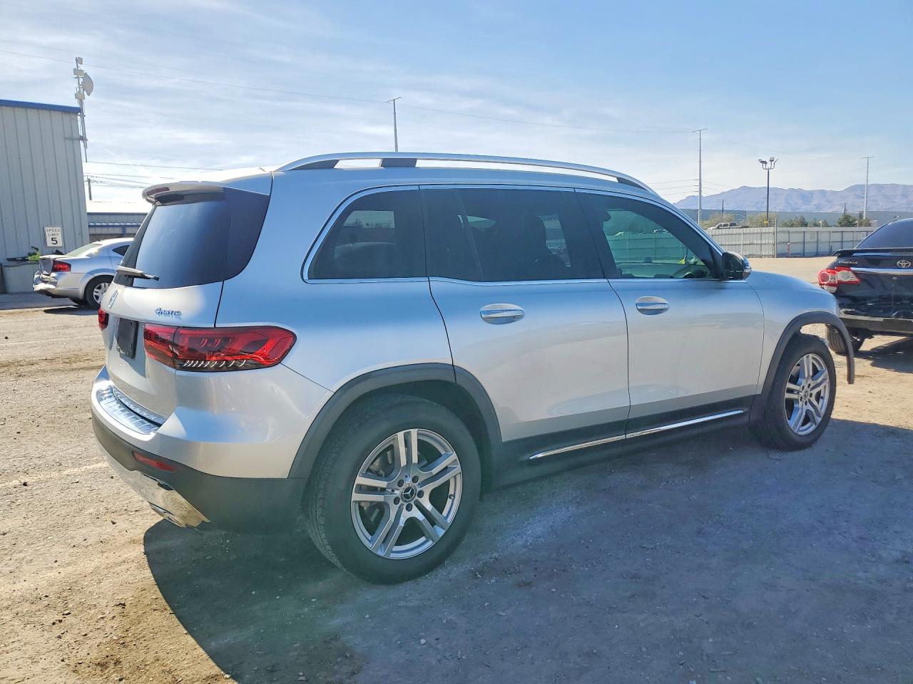 2020 MERCEDES-BENZ GLB GLB250-4M