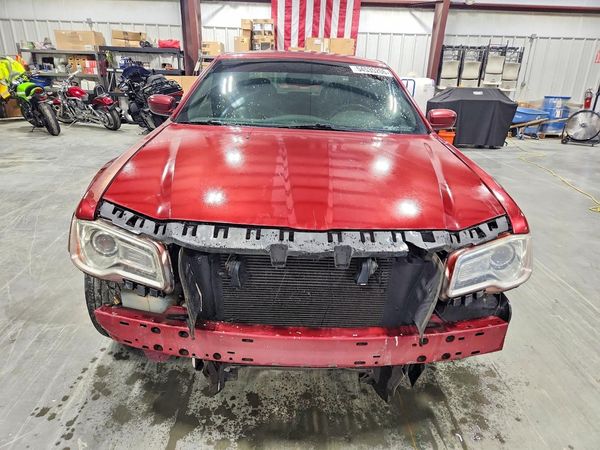 2013 CHRYSLER 300 Base/Limited