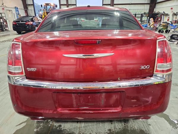 2013 CHRYSLER 300 Base/Limited