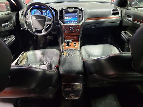 2013 CHRYSLER 300 Base/Limited