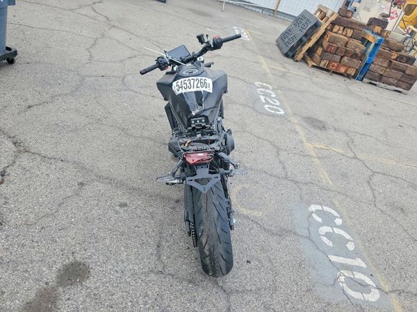 2025 YAMAHA MT09 C