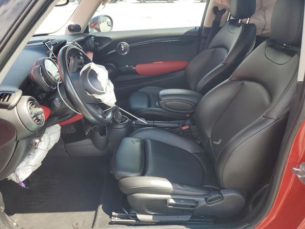 2016 MINI COOPER