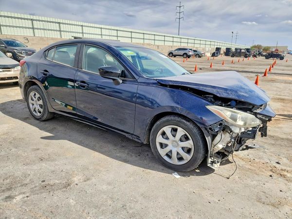 2015 MAZDA 3 SV/Base