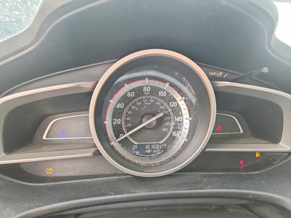 2015 MAZDA 3 SV/Base