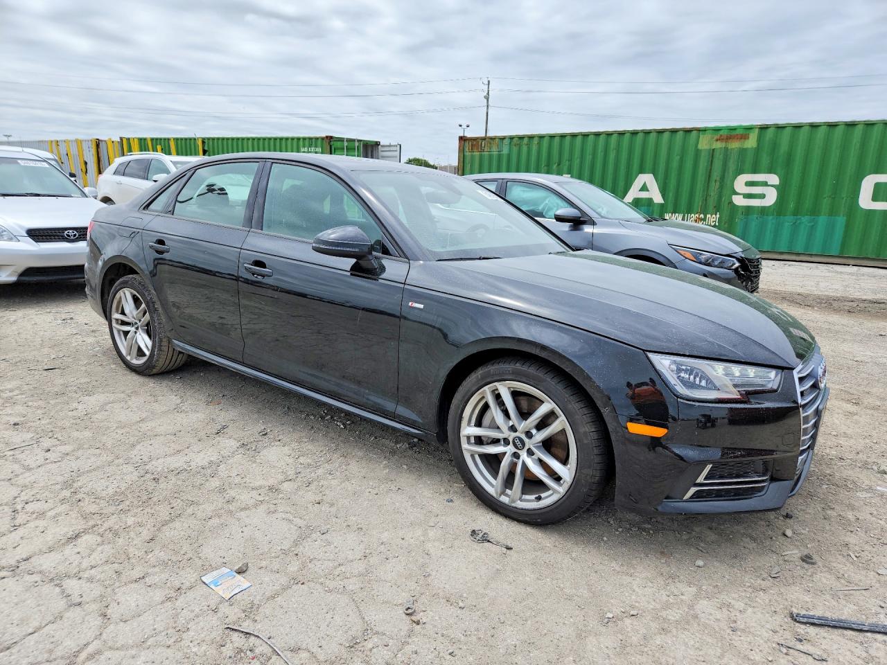 2017 AUDI A4 quattro Premium