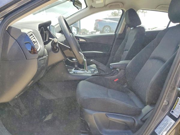 2016 MAZDA 3 SV/Base
