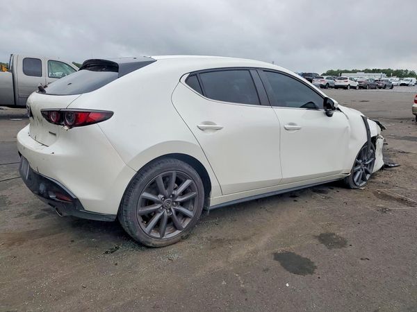 2021 MAZDA 3