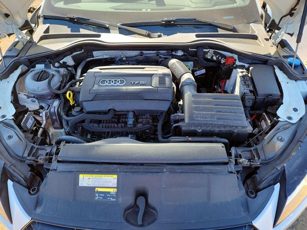2017 AUDI TT quattro