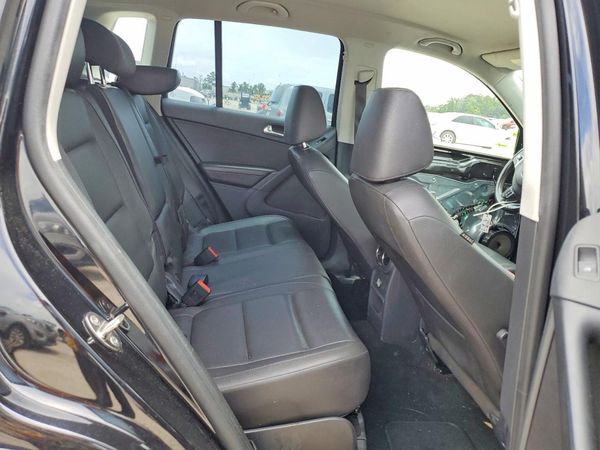2017 VOLKSWAGEN TIGUAN S, Limited